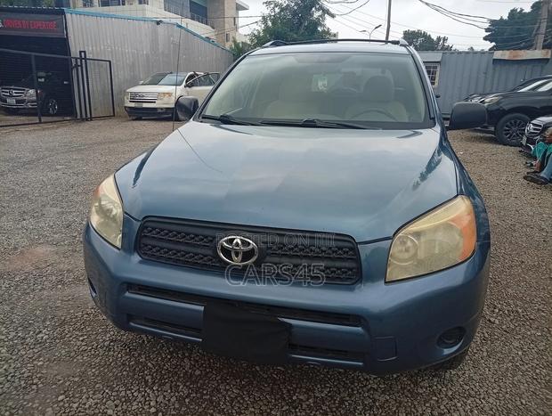 Toyota RAV4 2008 Blue