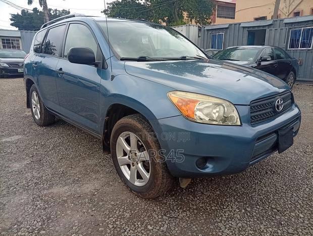 Toyota RAV4 2008 Blue