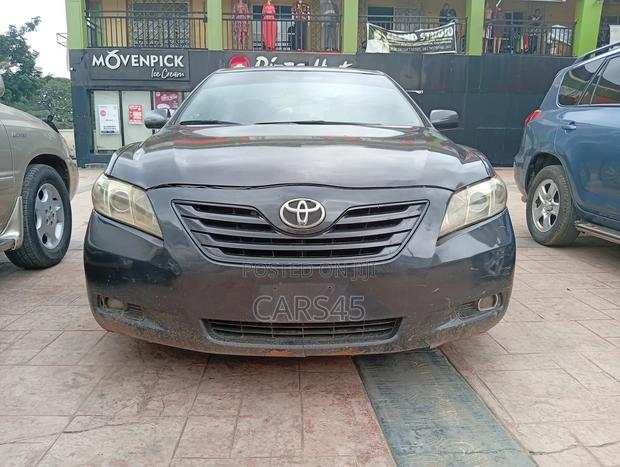 Toyota Camry 2008 Gray