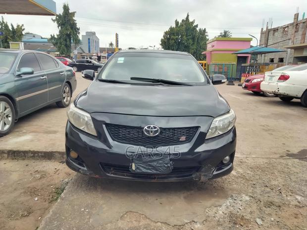 Toyota Corolla 2009 Black