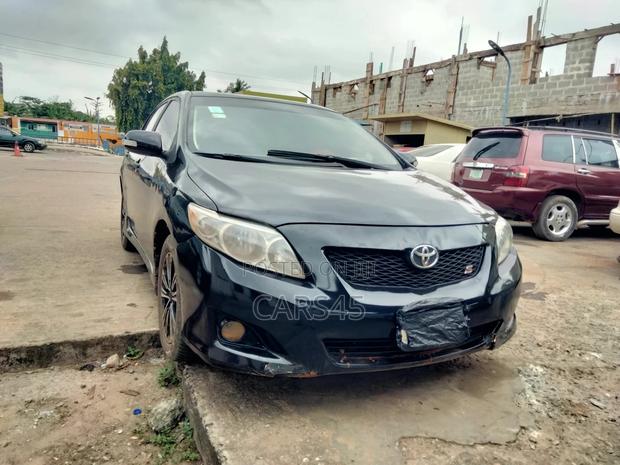 Toyota Corolla 2009 Black