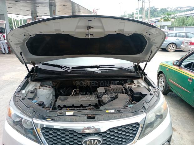 Kia Sorento 2012 Silver