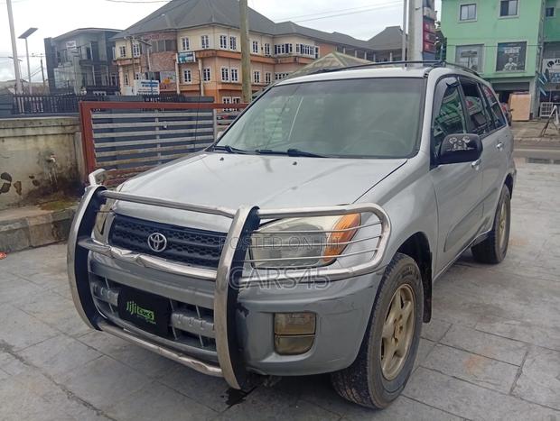 Toyota RAV4 2002 Silver