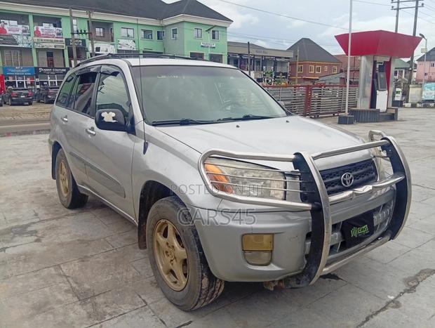 Toyota RAV4 2002 Silver