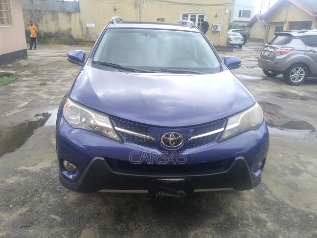 Toyota RAV4 2015 Blue