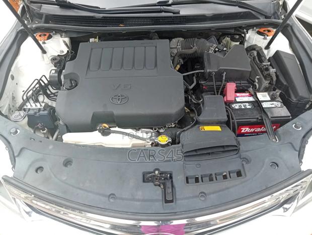 Toyota Avalon 2015 White