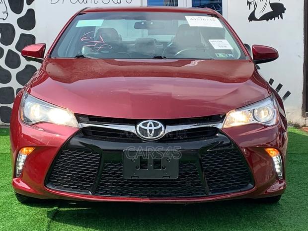 Toyota Camry XLE 4dr Sedan (3.5L 6cyl 6A) 2015 Red