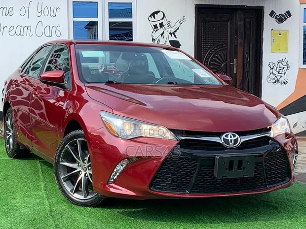 Toyota Camry XLE 4dr Sedan (3.5L 6cyl 6A) 2015 Red
