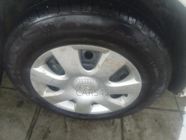 Toyota Camry 2000 White