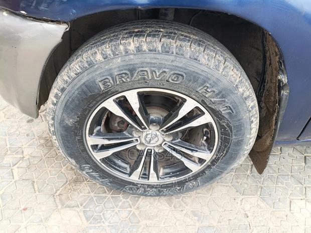 Toyota RAV4 2004 Blue