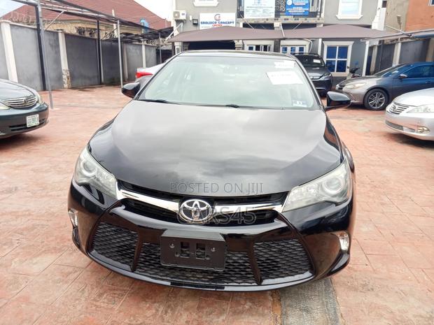 Toyota Camry 2017 Black
