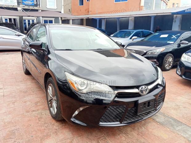 Toyota Camry 2017 Black