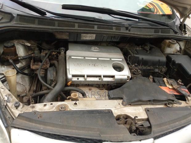 Toyota Sienna XLE FWD 2006 Silver