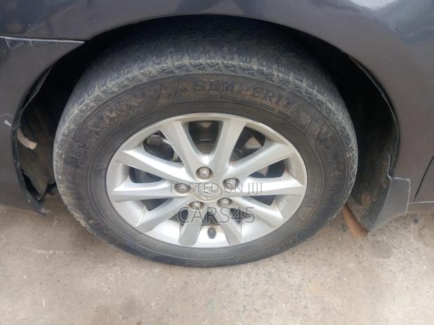 Toyota Camry 2011 Gray