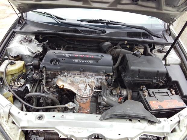 Toyota Camry 2005 Silver