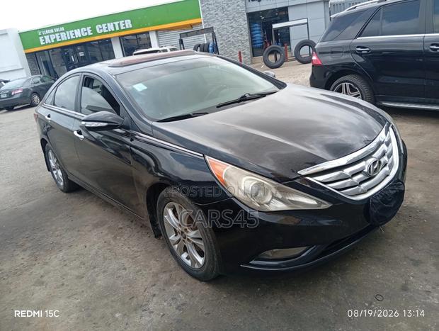 Hyundai Sonata 2011 Black