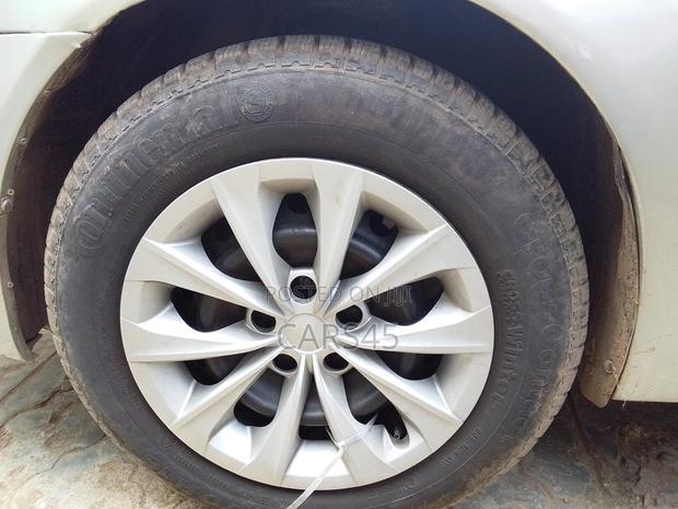 Toyota Camry 2005 Silver