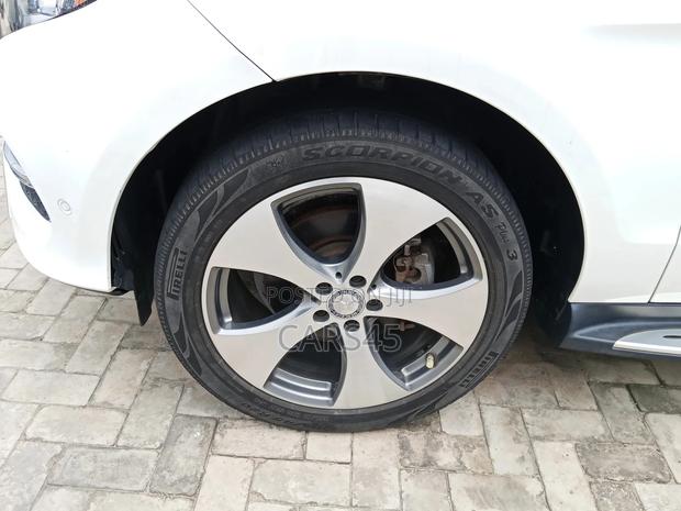 Mercedes-Benz GLE-Class 2016 White