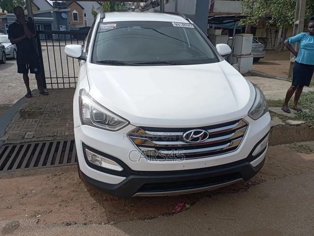 Hyundai Santa Fe 2014 White