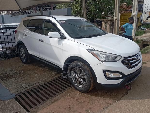 Hyundai Santa Fe 2014 White