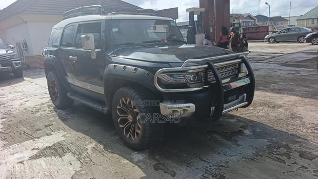 Toyota FJ Cruiser 2007 Black