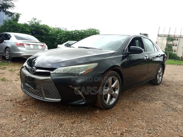 Toyota Camry 2016 Black