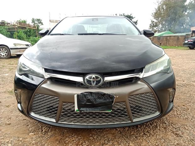 Toyota Camry 2016 Black
