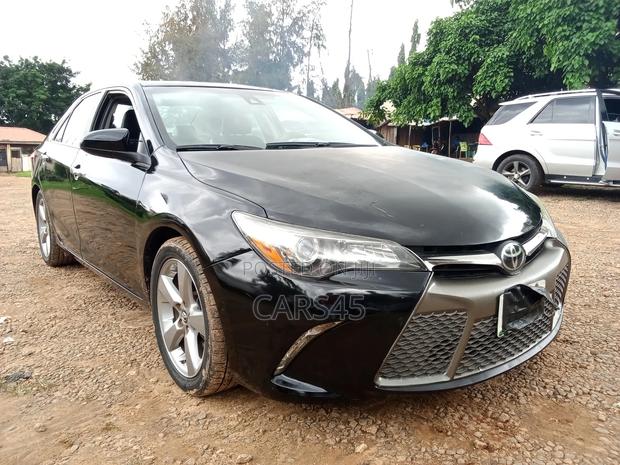 Toyota Camry 2016 Black