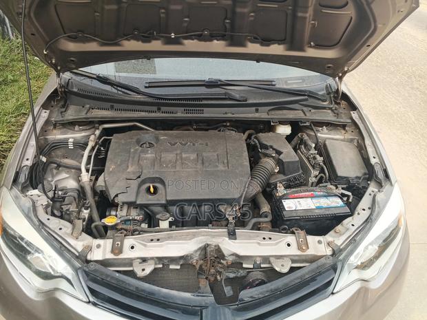 Toyota Corolla 2015 Gray