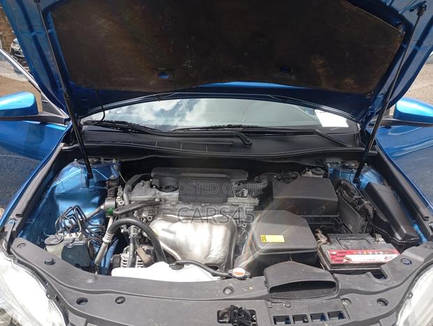 Toyota Camry 2016 Blue