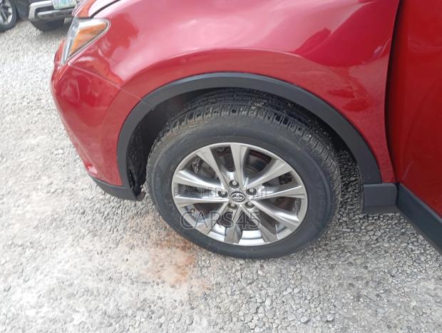 Toyota RAV4 2016 Red