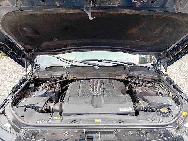 Land Rover Range Rover 2019 Blue