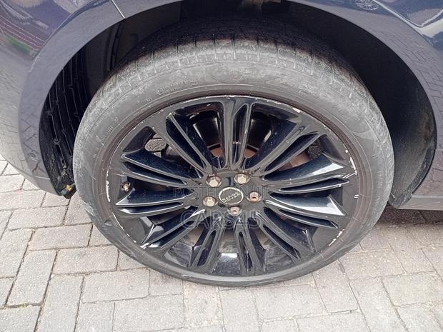 Land Rover Range Rover 2019 Blue