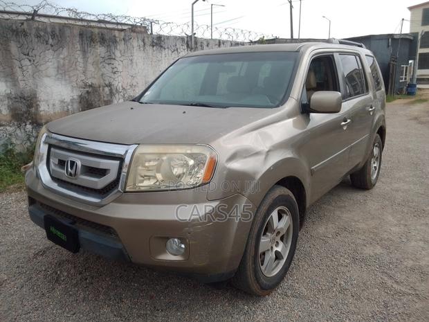 Honda Pilot 2011 Gold