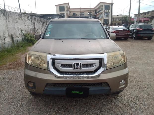 Honda Pilot 2011 Gold