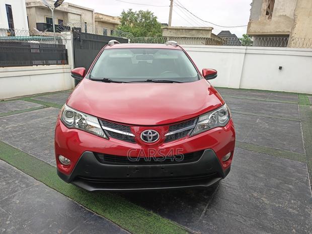 Toyota RAV4 2014 Red
