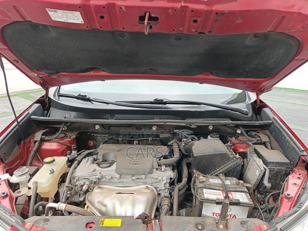 Toyota RAV4 2014 Red
