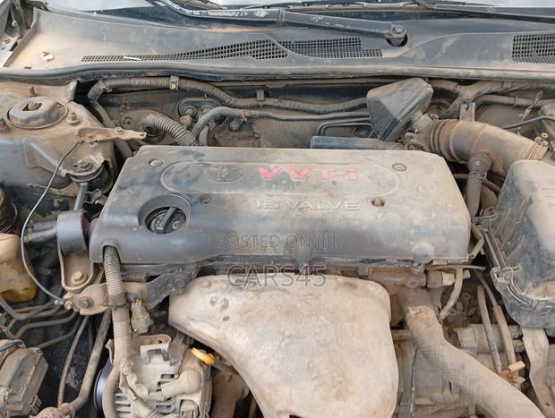 Toyota Camry LE 4dr Sedan (2.4L 4cyl 5M) 2002 Gray