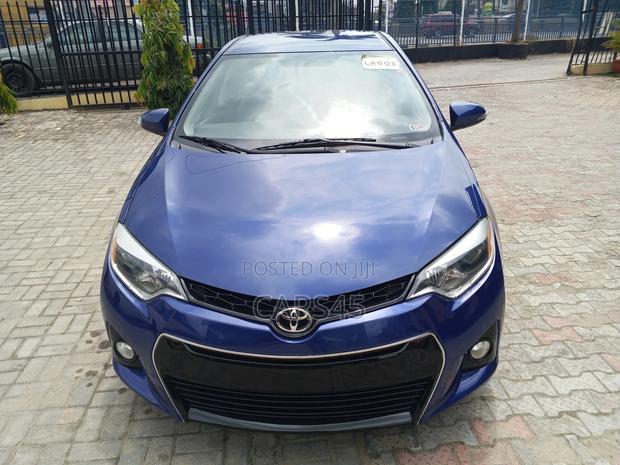 Toyota Corolla 2015 Blue