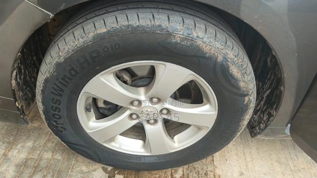 Toyota Sienna 2011 Gray