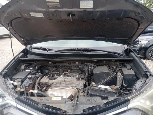Toyota RAV4 2017 Gray