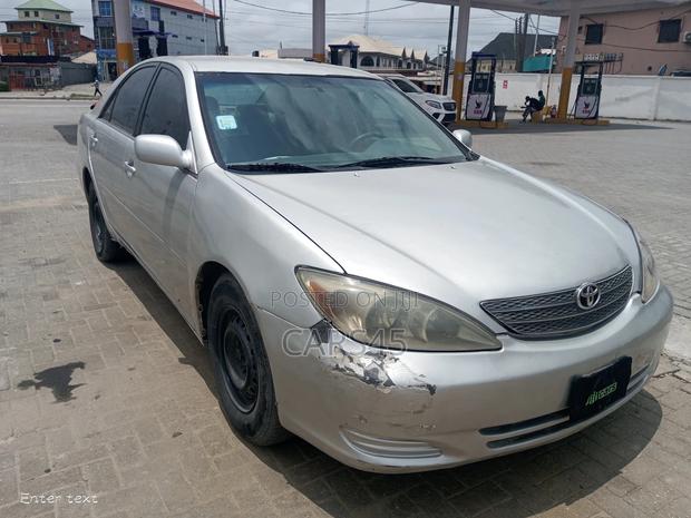 Toyota Camry 2003 Silver