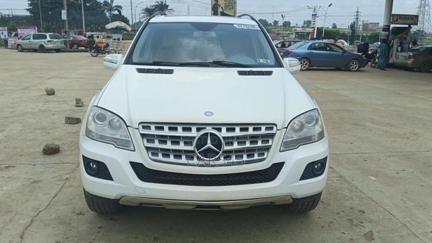 Mercedes-Benz M Class ML350 AWD 4MATIC 2009 White