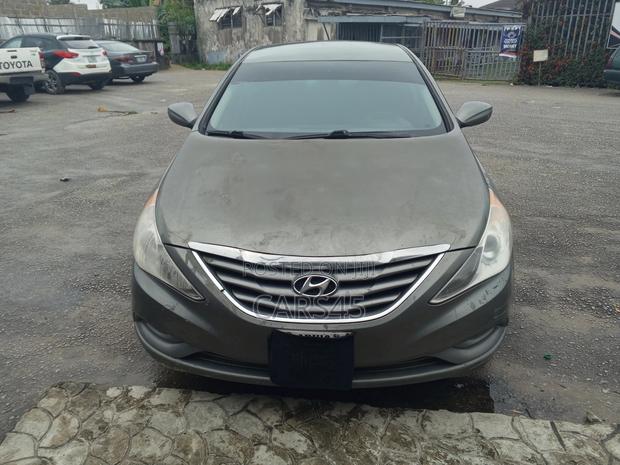 Hyundai Sonata GLS Sedan FWD (2.4L 4cyl 6A) 2011 Gray