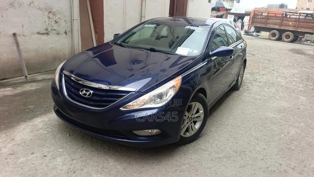 Hyundai Sonata GLS Sedan FWD (2.4L 4cyl 6A) 2013 Blue