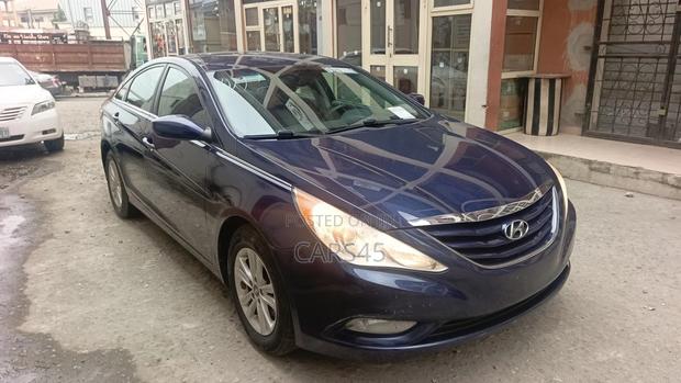 Hyundai Sonata GLS Sedan FWD (2.4L 4cyl 6A) 2013 Blue