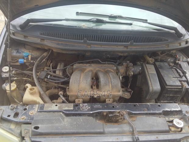Chrysler Voyager 1999 Black