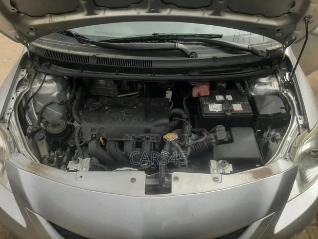 Toyota Yaris 2012