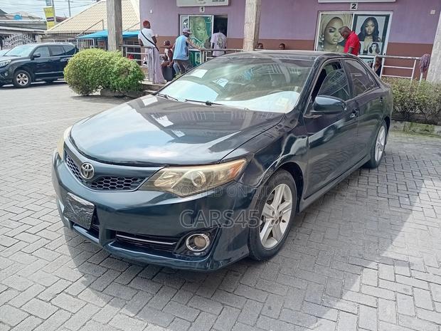 Toyota Camry 2012 Black