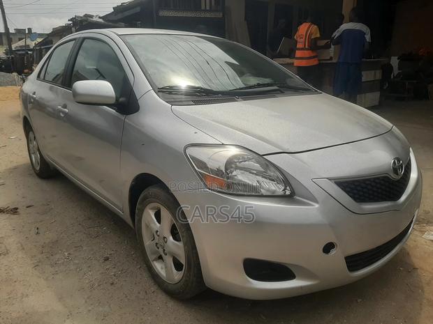 Toyota Yaris 2012
